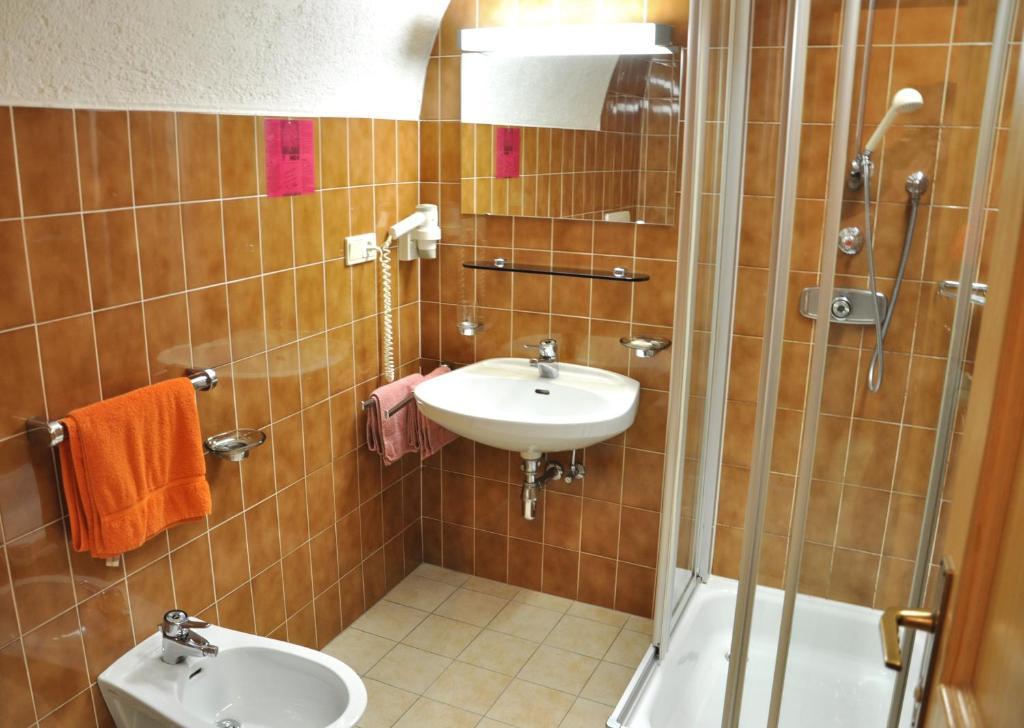 Hotel Grauer Baer Bressanone Bilik gambar